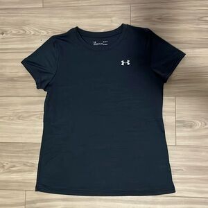 Under Armour T-shirt